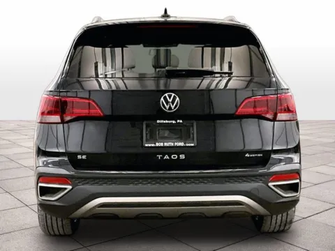 More photos of 2022 Volkswagen Taos 1.5T SE at Bob Ruth Ford Dillsburg, PA