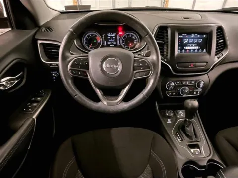 More photos of 2019 Jeep Cherokee Latitude at Bob Ruth Ford Dillsburg, PA