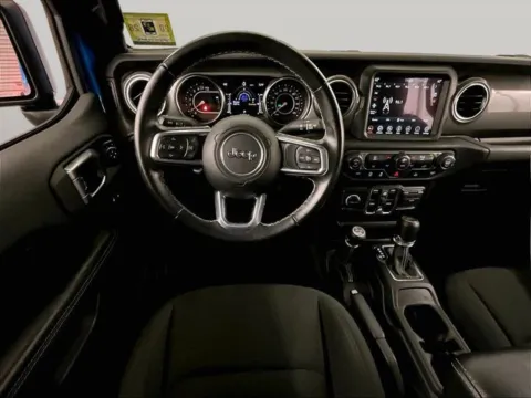 More photos of 2021 Jeep Gladiator Overland at Bob Ruth Ford Dillsburg, PA