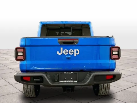 More photos of 2021 Jeep Gladiator Overland at Bob Ruth Ford Dillsburg, PA