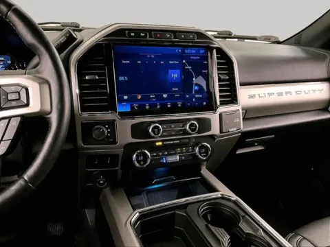 More photos of 2022 Ford F-450SD Lariat at Bob Ruth Ford Dillsburg, PA