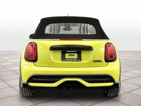 More photos of 2022 MINI Cooper S Iconic at Bob Ruth Ford Dillsburg, PA
