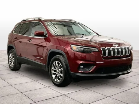 Photos of 2019 Jeep Cherokee Latitude Plus for sale in Dillsburg, PA at Bob Ruth Ford Dillsburg