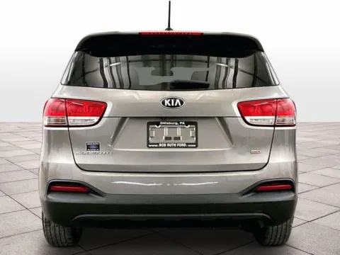 More photos of 2017 Kia Sorento LX at Bob Ruth Ford Dillsburg, PA