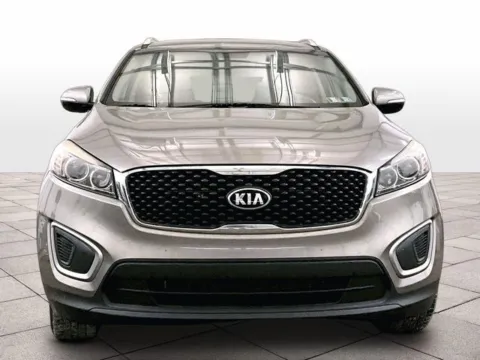 More photos of 2017 Kia Sorento LX at Bob Ruth Ford Dillsburg, PA