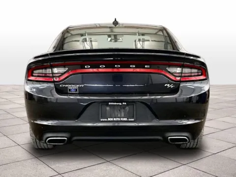 More photos of 2016 Dodge Charger R/T at Bob Ruth Ford Dillsburg, PA