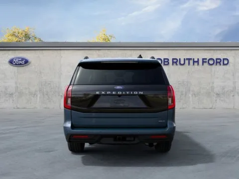 More photos of 2027 Ford Expedition Max Active at Bob Ruth Ford Dillsburg, PA