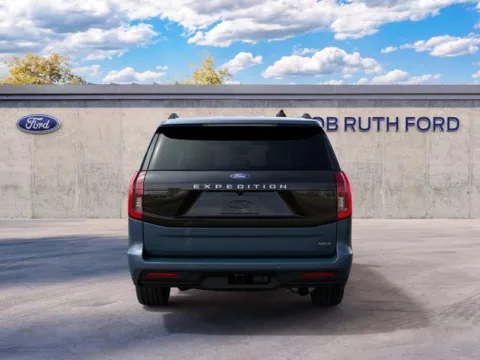 More photos of 2027 Ford Expedition Max Active at Bob Ruth Ford Dillsburg, PA