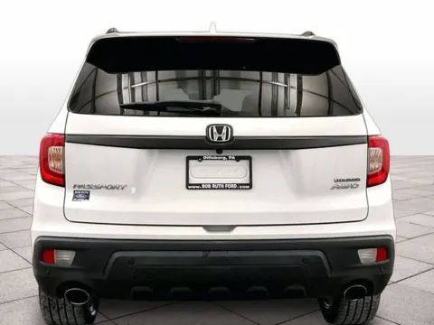 More photos of 2021 Honda Passport Touring at Bob Ruth Ford Dillsburg, PA