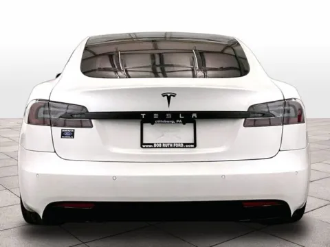 More photos of 2020 Tesla Model S Long Range at Bob Ruth Ford Dillsburg, PA