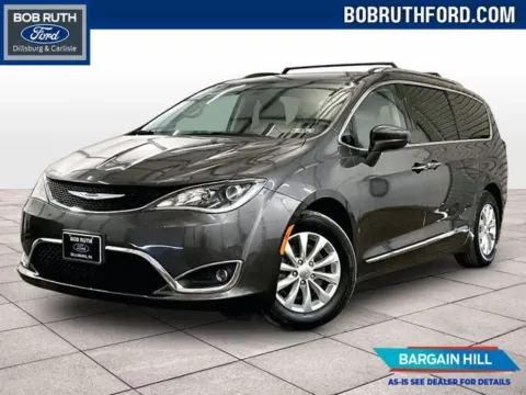 Unknown 2018 Chrysler Pacifica Touring L for sale in Dillsburg, PA