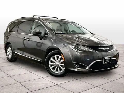 Another view of 2018 Chrysler Pacifica Touring L for sale in Dillsburg, PA at Bob Ruth Ford Dillsburg