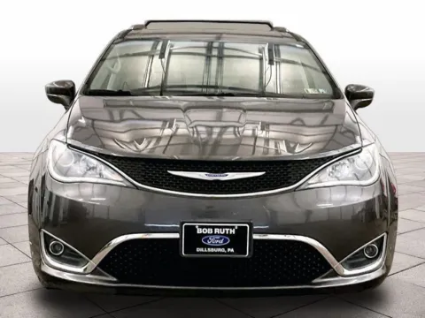 More photos of 2018 Chrysler Pacifica Touring L at Bob Ruth Ford Dillsburg, PA
