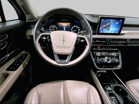 More photos of 2020 Lincoln Corsair Standard at Bob Ruth Ford Dillsburg, PA