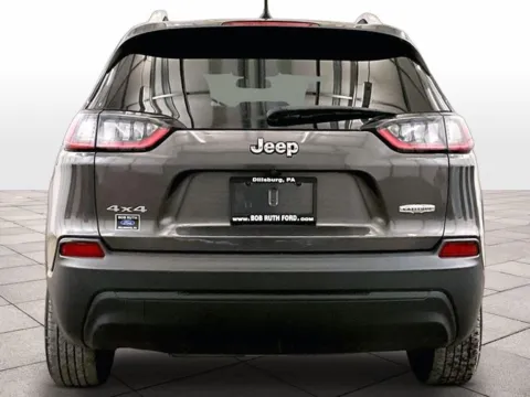 More photos of 2019 Jeep Cherokee Latitude Plus at Bob Ruth Ford Dillsburg, PA