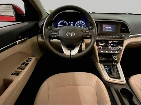 More photos of 2020 Hyundai Elantra SE at Bob Ruth Ford Dillsburg, PA
