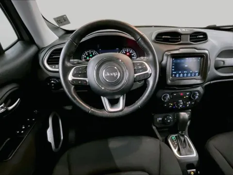 More photos of 2021 Jeep Renegade Latitude at Bob Ruth Ford Dillsburg, PA