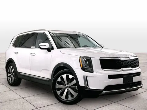 Photos of 2022 Kia Telluride S for sale in Dillsburg, PA at Bob Ruth Ford Dillsburg