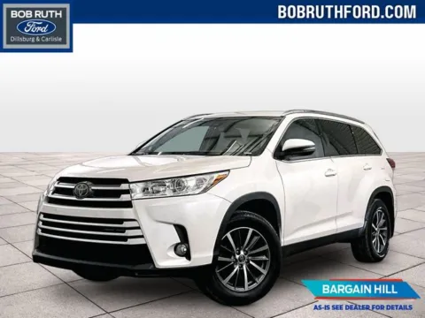 White 2019 Toyota Highlander XLE for sale in Dillsburg, PA