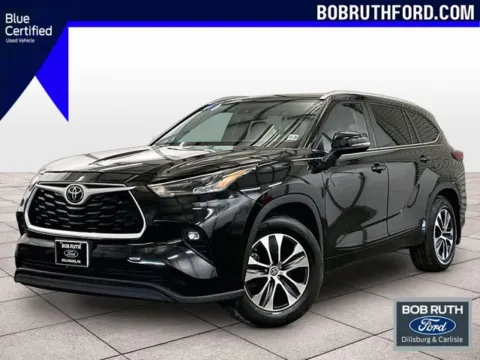 Black 2023 Toyota Highlander XLE for sale in Dillsburg, PA
