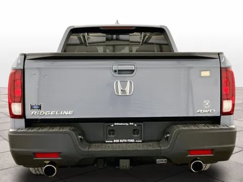 More photos of 2023 Honda Ridgeline RTL at Bob Ruth Ford Dillsburg, PA