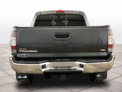 More photos of 2011 Toyota Tacoma at Bob Ruth Ford Dillsburg, PA