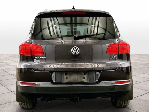 More photos of 2016 Volkswagen Tiguan SE at Bob Ruth Ford Dillsburg, PA