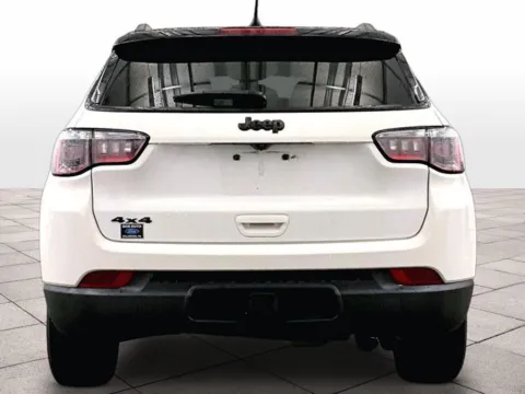 More photos of 2021 Jeep Compass Latitude at Bob Ruth Ford Dillsburg, PA