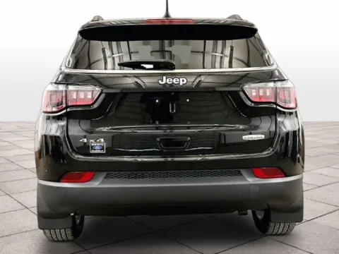 More photos of 2022 Jeep Compass Latitude at Bob Ruth Ford Dillsburg, PA