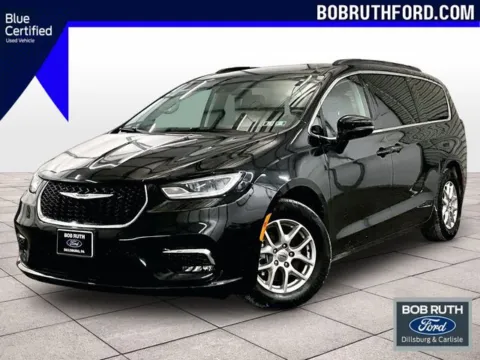 Black 2022 Chrysler Pacifica Touring L for sale in Dillsburg, PA