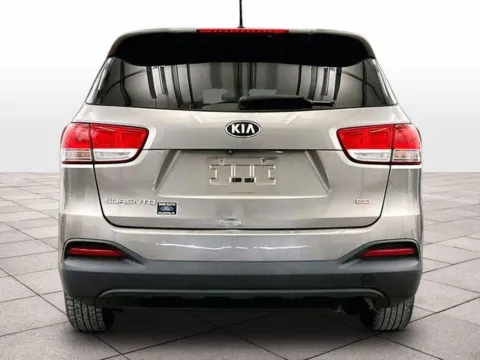 More photos of 2016 Kia Sorento LX at Bob Ruth Ford Dillsburg, PA