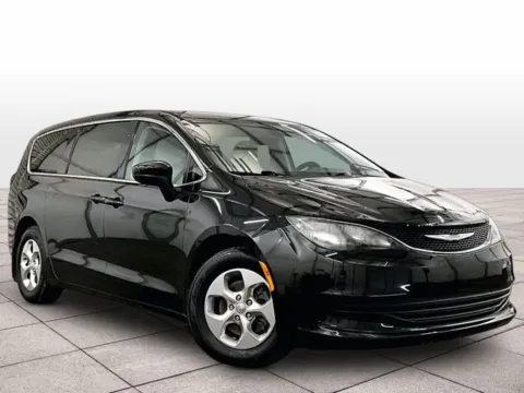 Another view of 2017 Chrysler Pacifica LX for sale in Dillsburg, PA at Bob Ruth Ford Dillsburg
