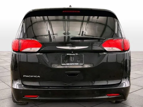 More photos of 2017 Chrysler Pacifica LX at Bob Ruth Ford Dillsburg, PA