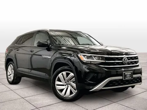 Photos of 2022 Volkswagen Atlas Cross Sport 3.6L V6 SE w/Technology for sale in Dillsburg, PA at Bob Ruth Ford Dillsburg