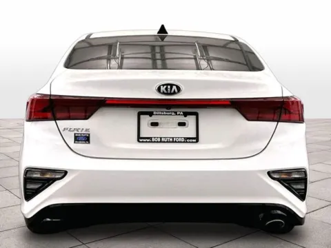 More photos of 2019 Kia Forte LXS at Bob Ruth Ford Dillsburg, PA