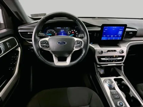 More photos of 2022 Ford Explorer XLT at Bob Ruth Ford Dillsburg, PA
