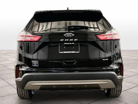 More photos of 2024 Ford Edge SEL at Bob Ruth Ford Dillsburg, PA
