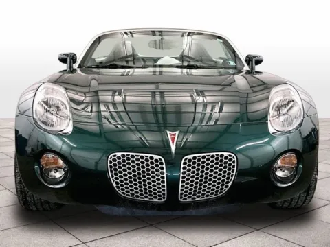 Another view of 2007 Pontiac Solstice Manual for sale in Dillsburg, PA at Bob Ruth Ford Dillsburg