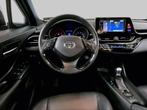 More photos of 2018 Toyota C-HR XLE Premium at Bob Ruth Ford Dillsburg, PA