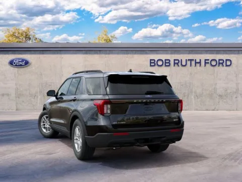 More photos of 2027 Ford Explorer Active at Bob Ruth Ford Dillsburg, PA