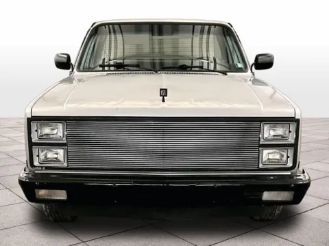 More photos of 1986 Chevrolet C/K 10 C-10 at Bob Ruth Ford Dillsburg, PA