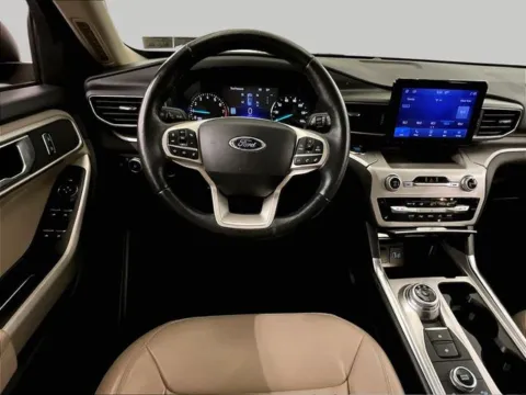 More photos of 2022 Ford Explorer XLT at Bob Ruth Ford Dillsburg, PA