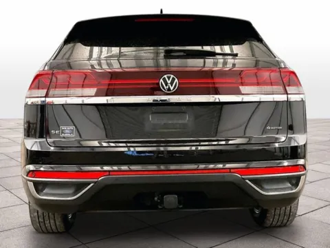 More photos of 2024 Volkswagen Atlas Cross Sport 2.0T SE w/Technology at Bob Ruth Ford Dillsburg, PA