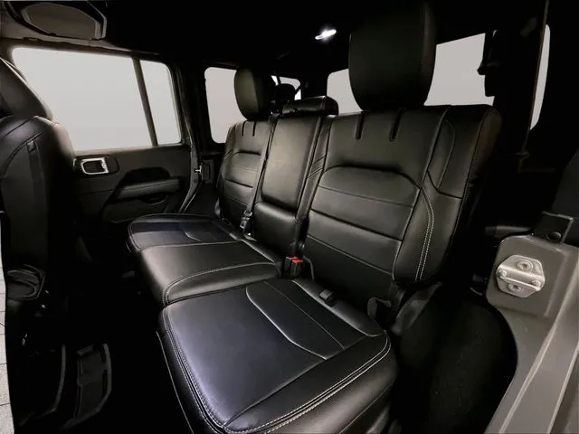 2022 Jeep Wrangler Unlimited Sahara 4XE - Photo 25