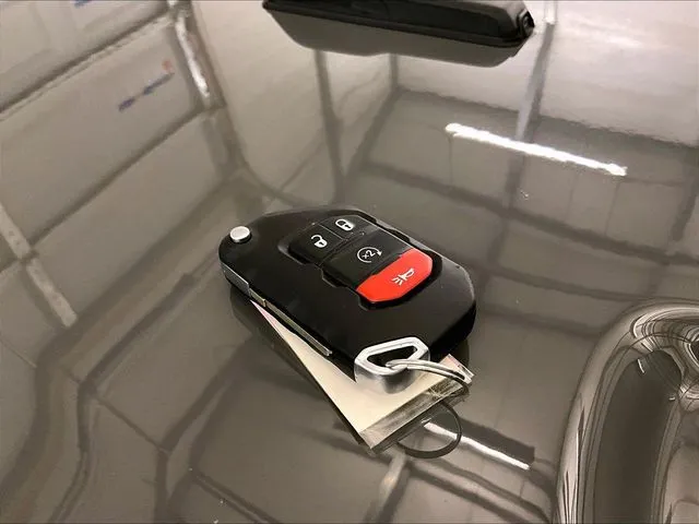 2022 Jeep Wrangler Unlimited Sahara 4XE - Photo 9
