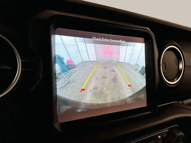 2022 Jeep Wrangler Unlimited Sahara 4XE - Photo 20