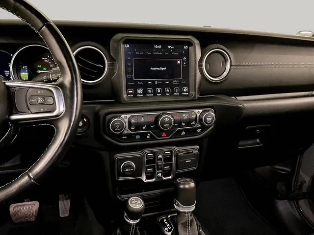 2022 Jeep Wrangler Unlimited Sahara 4XE - Photo 6