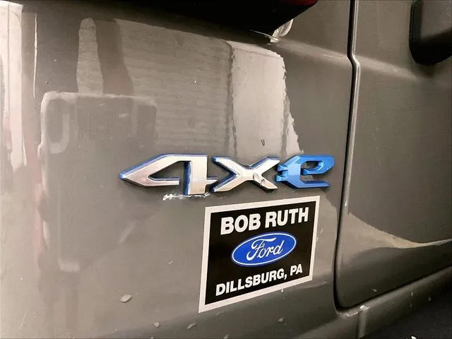 2022 Jeep Wrangler Unlimited Sahara 4XE - Photo 13