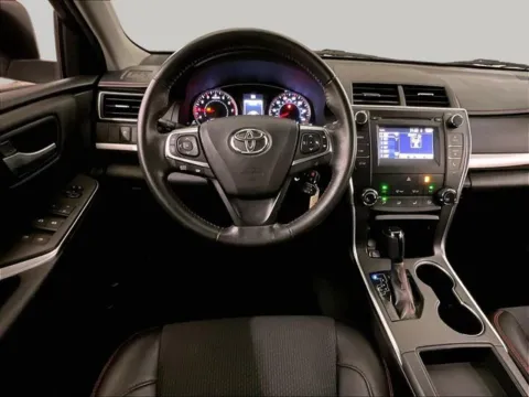 More photos of 2017 Toyota Camry SE at Bob Ruth Ford Dillsburg, PA