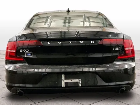 More photos of 2018 Volvo S90 T5 Momentum at Bob Ruth Ford Dillsburg, PA